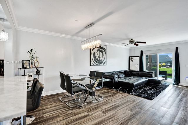 3703 NW 91st Ln, Sunrise, FL 33351