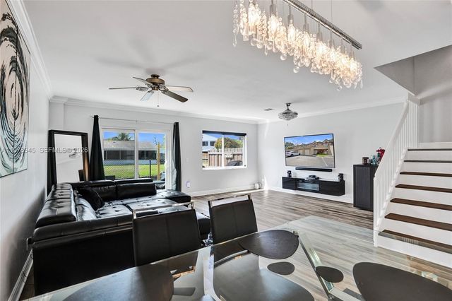 3703 NW 91st Ln, Sunrise, FL 33351