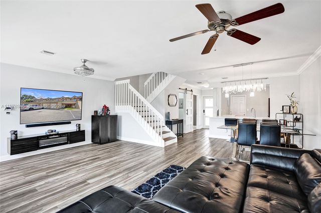 3703 NW 91st Ln, Sunrise, FL 33351