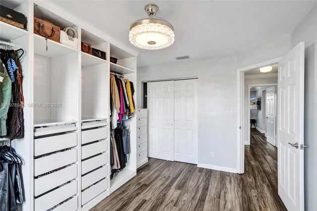 3703 NW 91st Ln, Sunrise, FL 33351