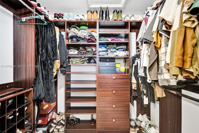 3703 NW 91st Ln, Sunrise, FL 33351