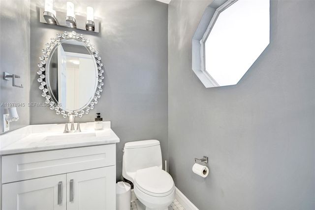 3703 NW 91st Ln, Sunrise, FL 33351