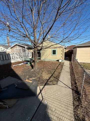 1527 S 48th Court, Cicero, IL 60804