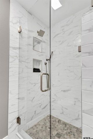 613 Northgate Drive, Lindale, TX 75771