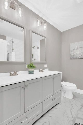 613 Northgate Drive, Lindale, TX 75771