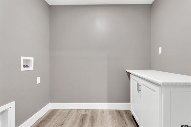 613 Northgate Drive, Lindale, TX 75771