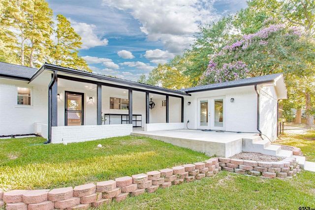 613 Northgate Drive, Lindale, TX 75771