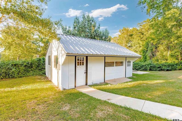 613 Northgate Drive, Lindale, TX 75771