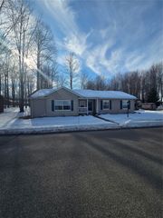 5314 CHAMPAGNE Court, Girard, PA 16417