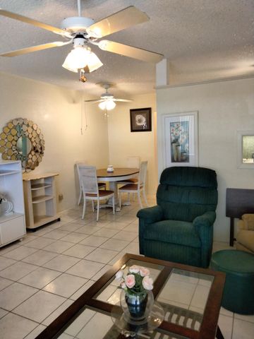 815 SW 10th Terrace 17V, Hallandale Beach, FL 33009
