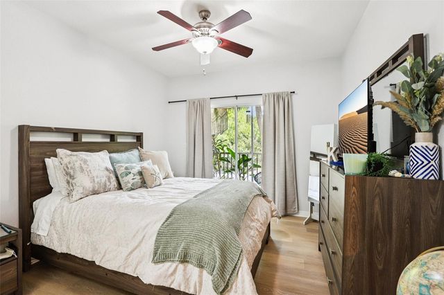 10125 COURTNEY PALMS BOULEVARD 201, Tampa, FL 33619