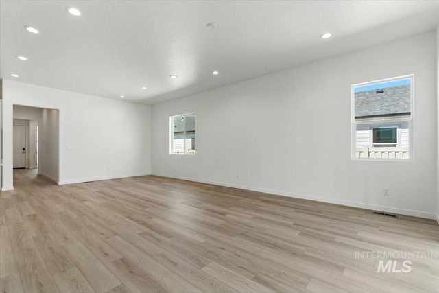 3751 S Anise Ave, Nampa, ID 83686