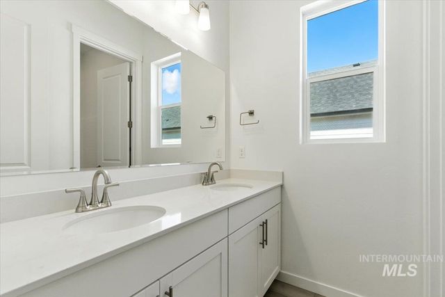 3751 S Anise Ave, Nampa, ID 83686