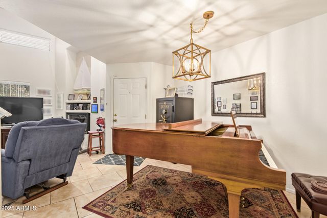 225 W 1ST Street 128, Mesa, AZ 85201