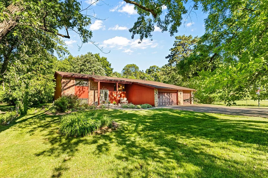 8135 Long Lake Road, Mounds View, MN 55112