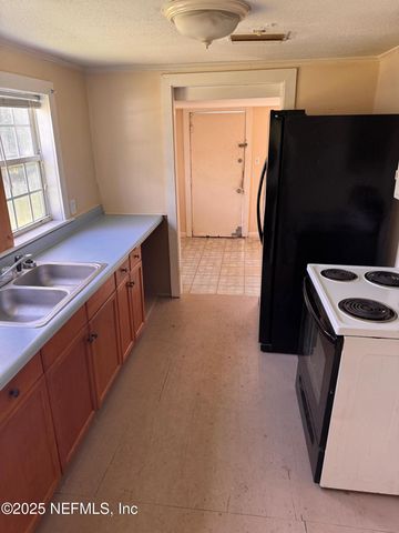 45112 SECOND Avenue, Callahan, FL 32011