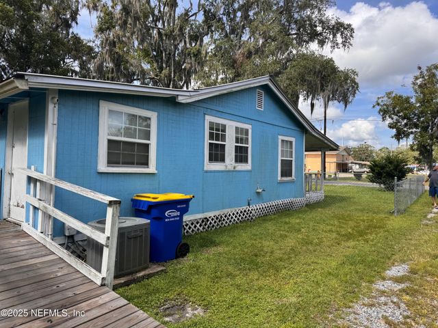 45112 SECOND Avenue, Callahan, FL 32011