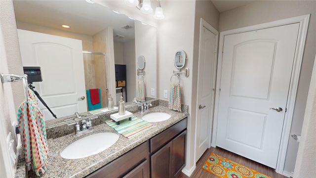 832 Rough Hollow Drive, Mckinney, TX 75071