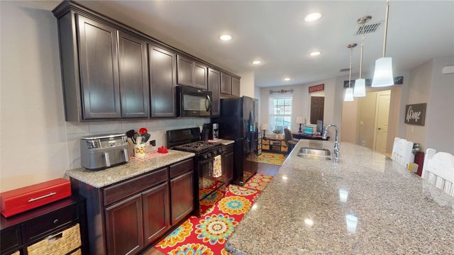 832 Rough Hollow Drive, Mckinney, TX 75071