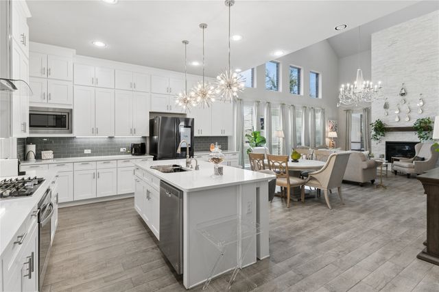 12701 Mercer Parkway, Farmers Branch, TX 75234