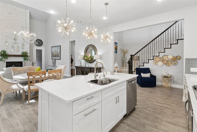 12701 Mercer Parkway, Farmers Branch, TX 75234