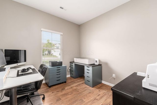 319 Mannaseh Drive W, Granville, OH 43023