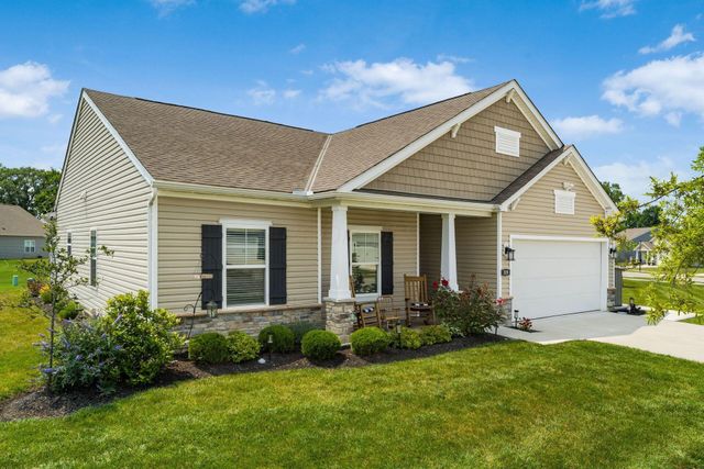 319 Mannaseh Drive W, Granville, OH 43023