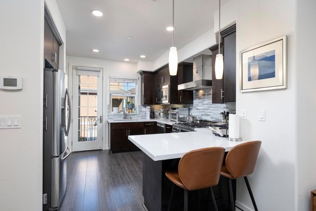 2933 Baze Road, San Mateo, CA 94403