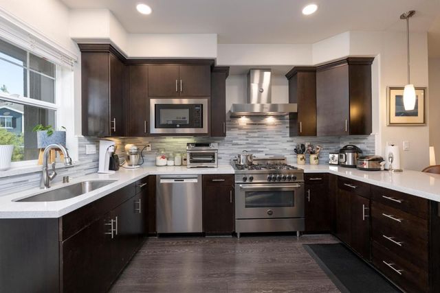 2933 Baze Road, San Mateo, CA 94403