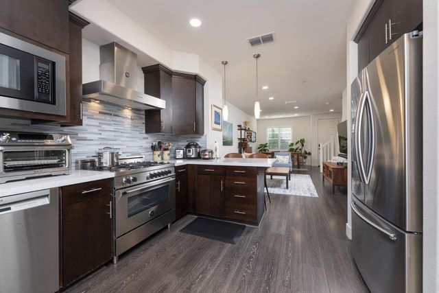 2933 Baze Road, San Mateo, CA 94403