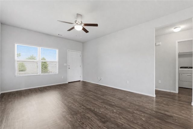 813 NW 67th Avenue, Bentonville, AR 72713