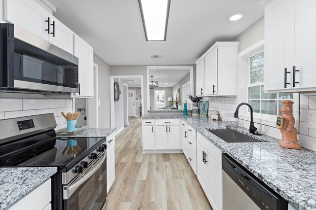 2320 Delaware Street, Beaumont, TX 77703