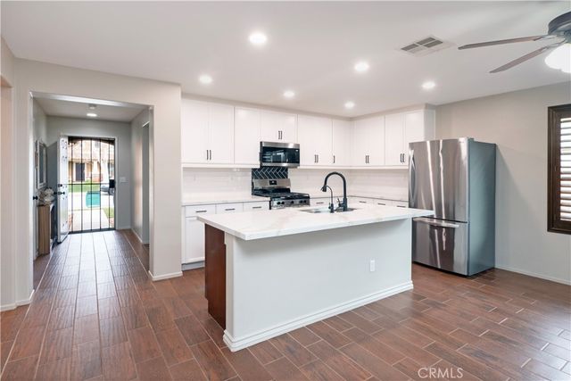 1379 Bird Of Paradise Court, Beaumont, CA 92223