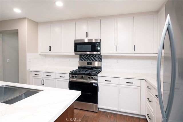 1379 Bird Of Paradise Court, Beaumont, CA 92223