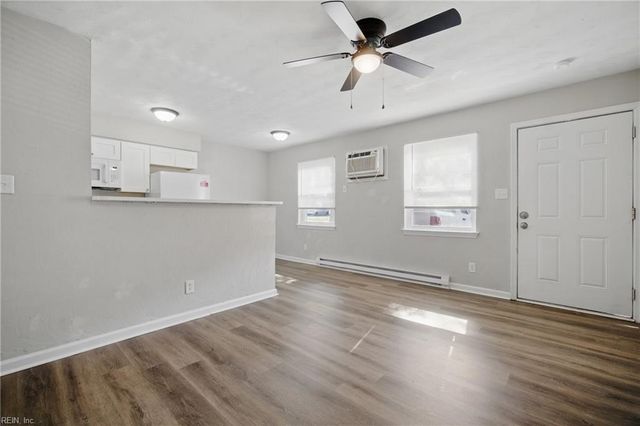 7441 Fenner ST, Norfolk, VA 23505