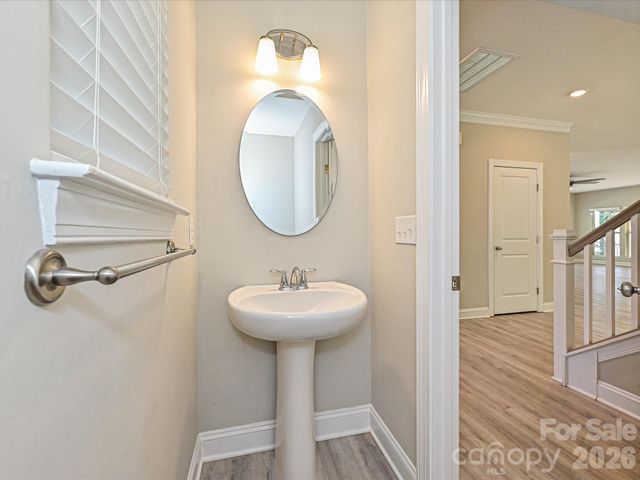 6320 Kennard Drive, Charlotte, NC 28216