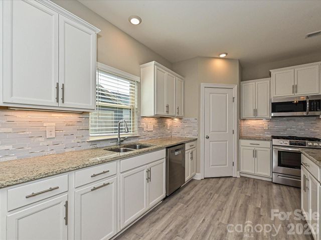 6320 Kennard Drive, Charlotte, NC 28216