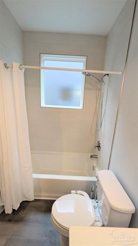 379 Clubbs St, Pensacola, FL 32502