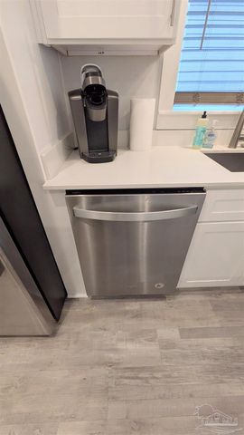 379 Clubbs St, Pensacola, FL 32502