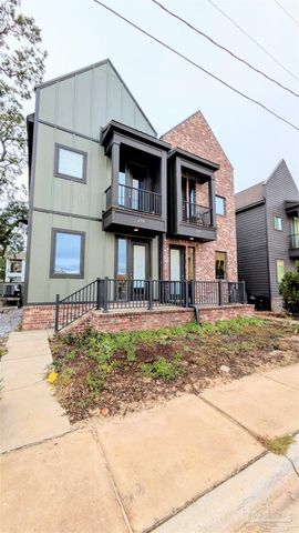 379 Clubbs St, Pensacola, FL 32502