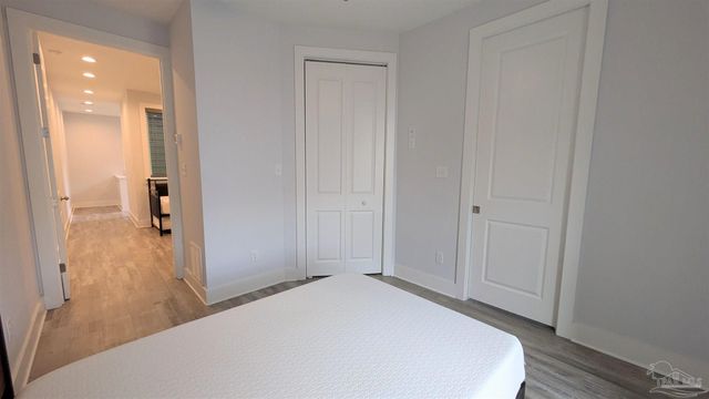 379 Clubbs St, Pensacola, FL 32502