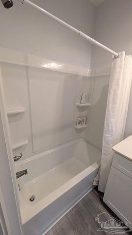 379 Clubbs St, Pensacola, FL 32502