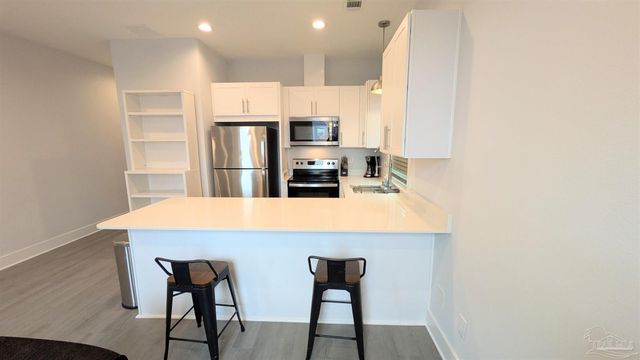 379 Clubbs St, Pensacola, FL 32502