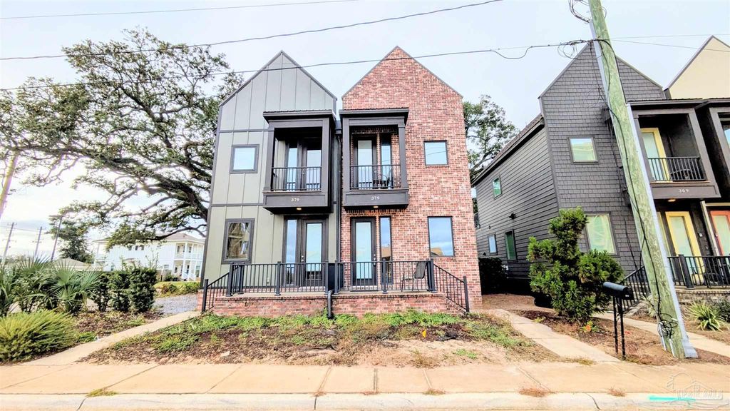 379 Clubbs St, Pensacola, FL 32502