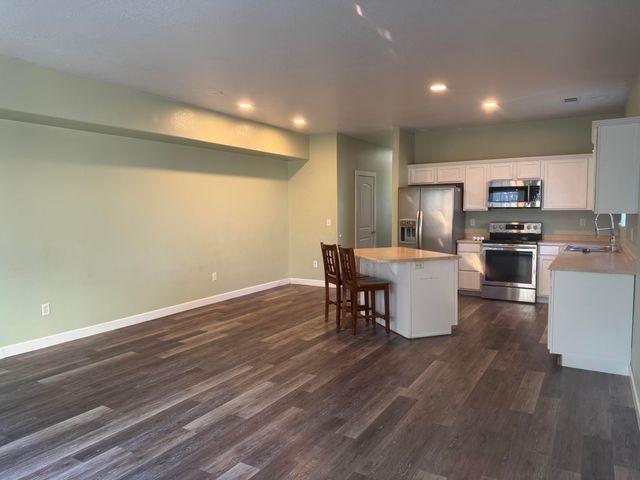 7834 Phaedra Lane, White City, OR 97503