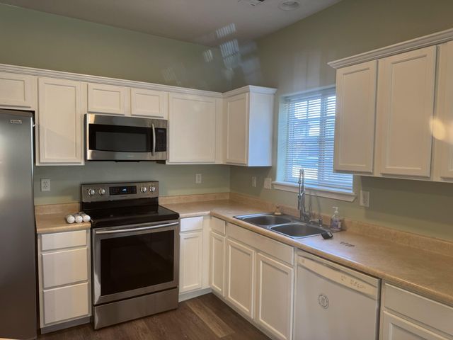 7834 Phaedra Lane, White City, OR 97503