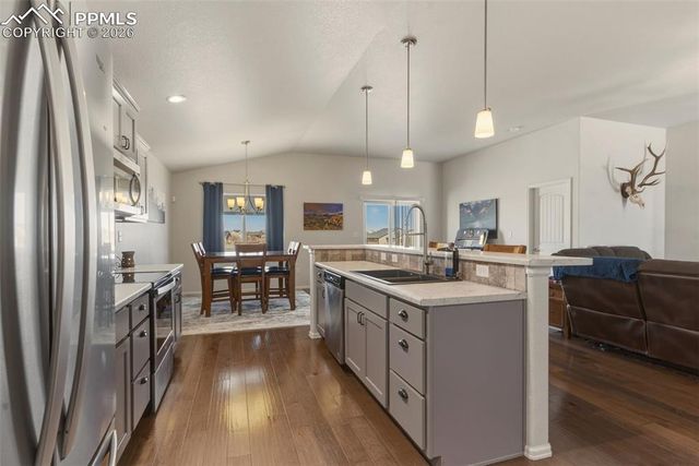 653 E Chaunsey Drive, Pueblo West, CO 81007