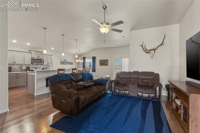 653 E Chaunsey Drive, Pueblo West, CO 81007