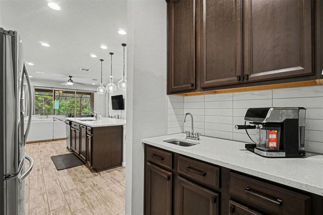 11406 BLUE WOODS DRIVE, Riverview, FL 33569