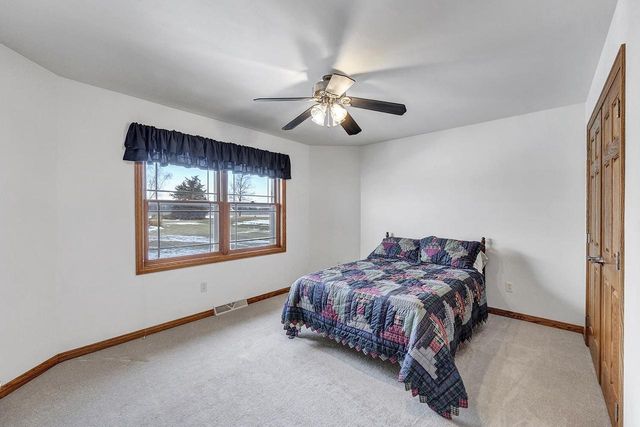 4207 LOST DAUPHIN ROAD, De Pere, WI 54115